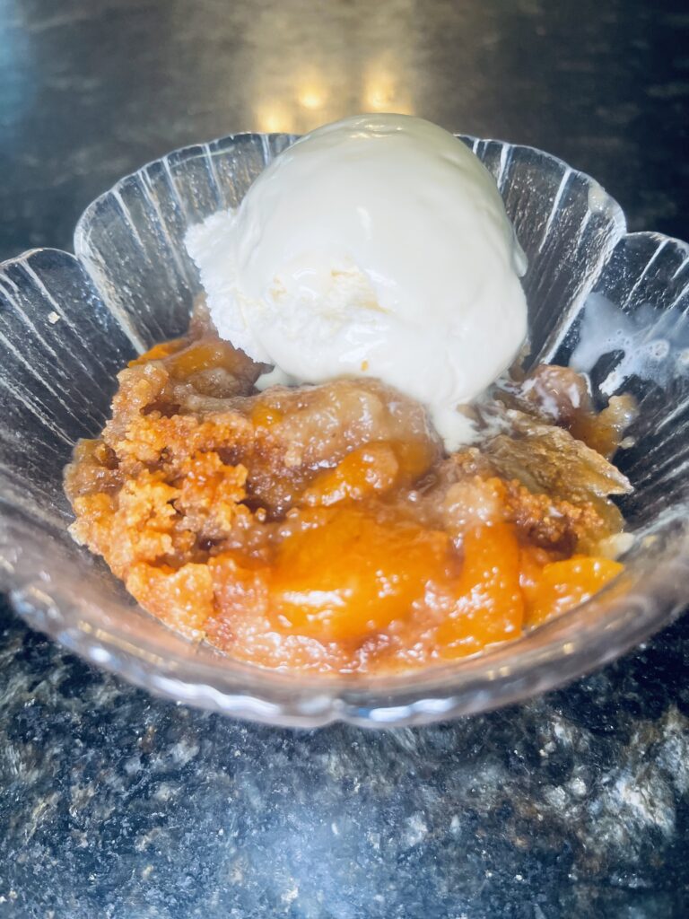 Crockpot Peach Cobbler